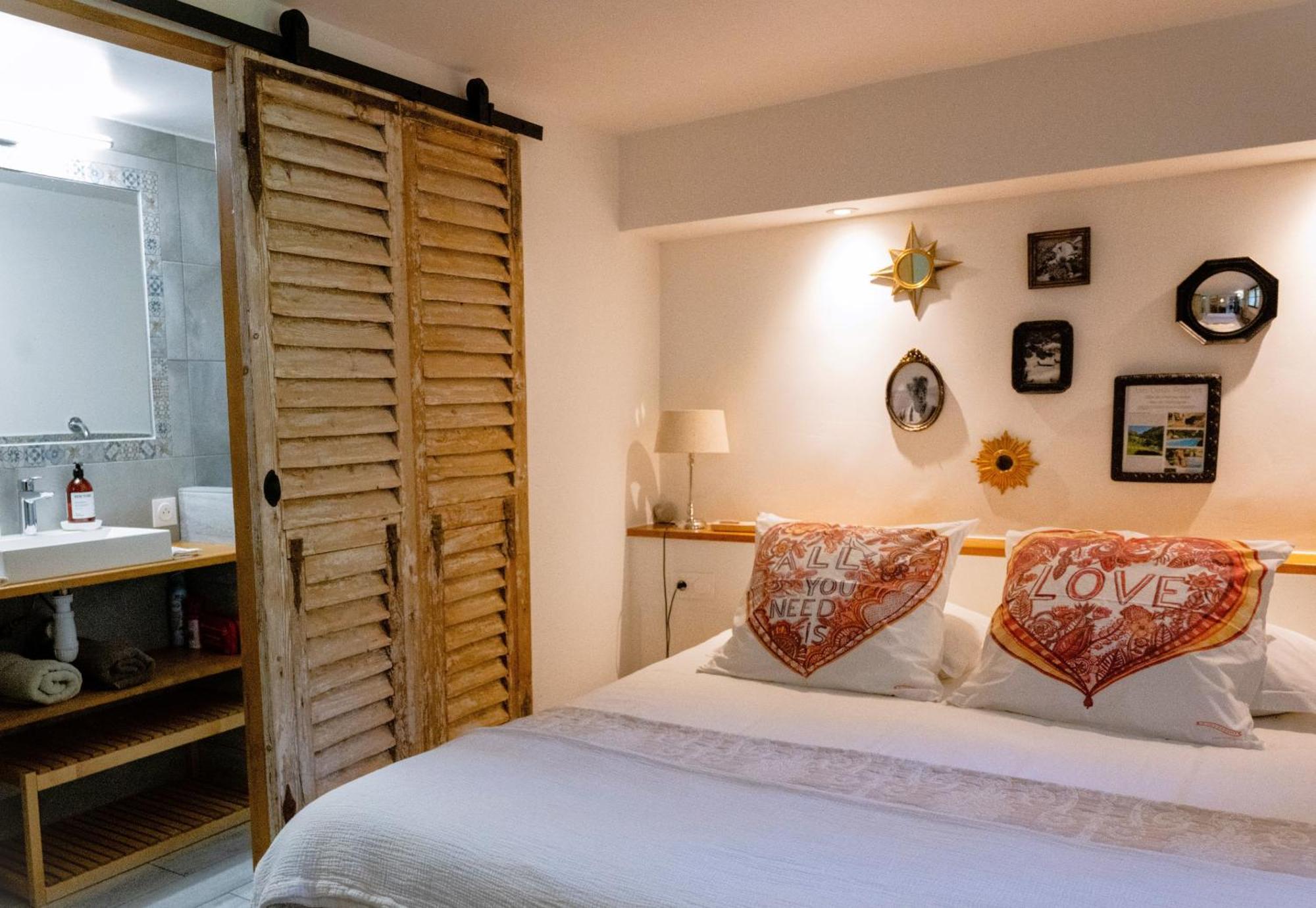 Domaine Les Deux Roches Apartment Le Bar-sur-Loup Room photo