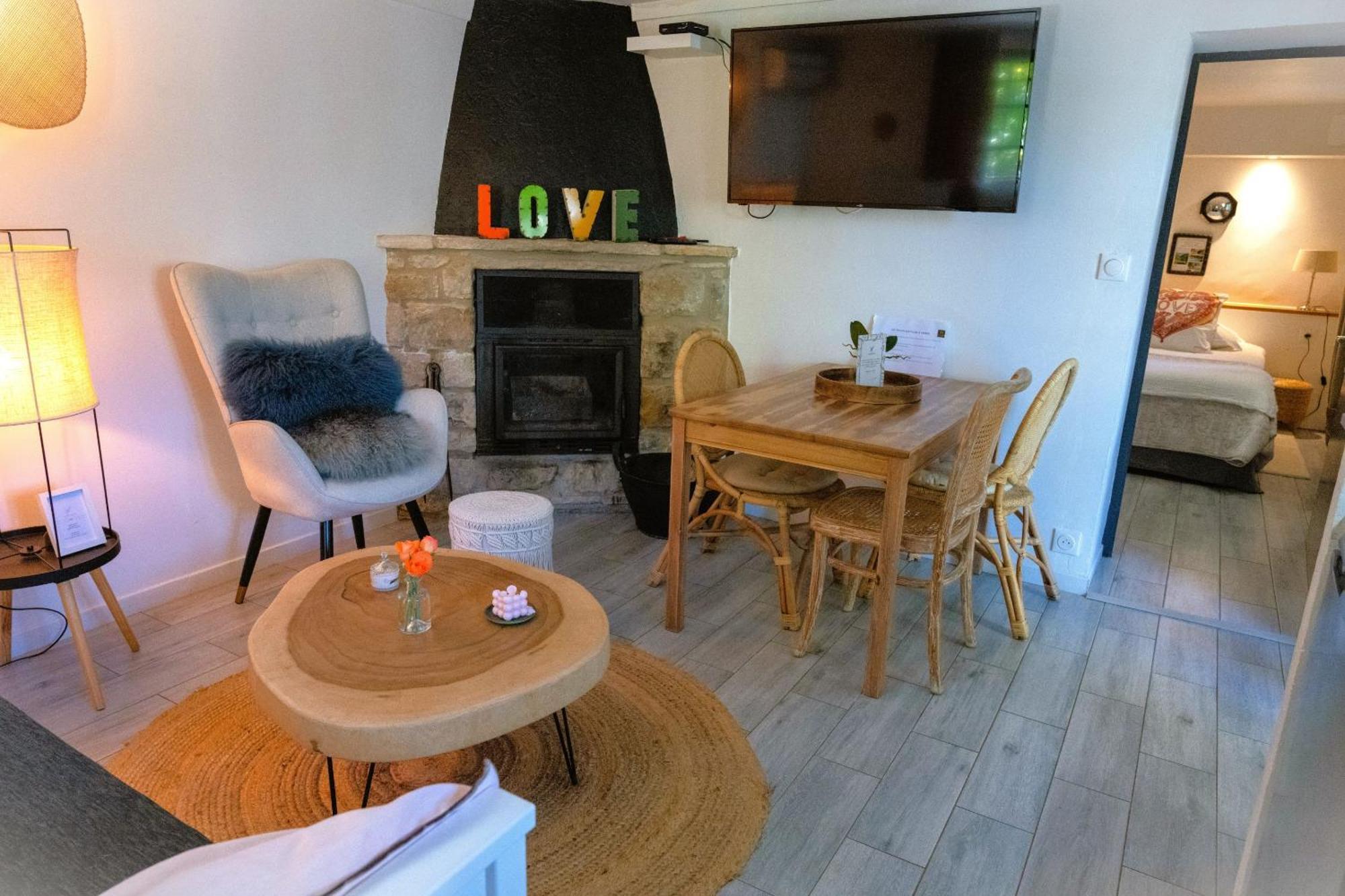 Domaine Les Deux Roches Apartment Le Bar-sur-Loup Room photo
