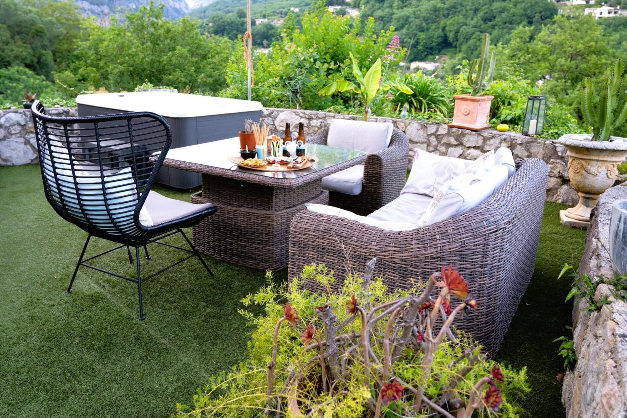 Domaine Les Deux Roches Apartment Le Bar-sur-Loup Exterior photo