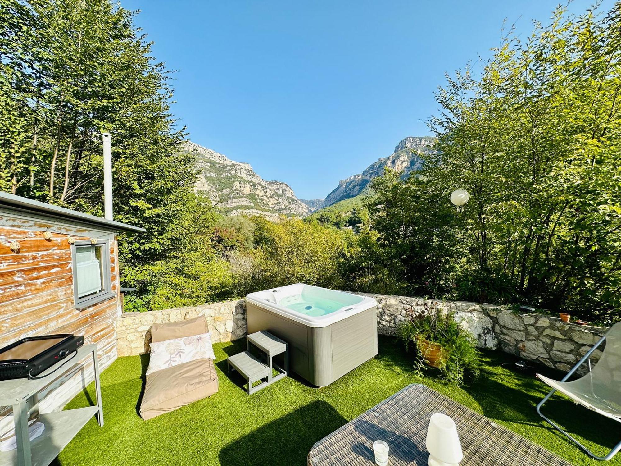 Domaine Les Deux Roches Apartment Le Bar-sur-Loup Exterior photo